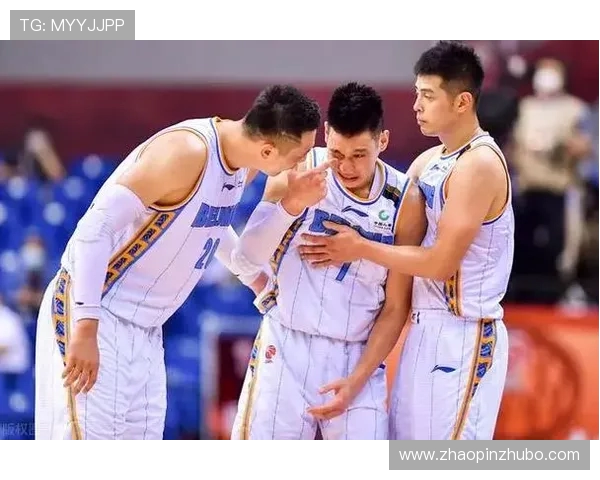 广州乒乓球队与成都乒乓球队赛后复盘分析比赛节奏与战术对比