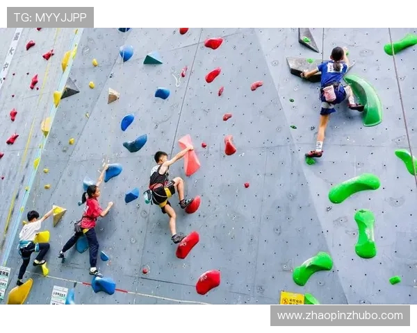深圳攀岩队战术解析与训练策略探讨助力攀岩竞技水平提升