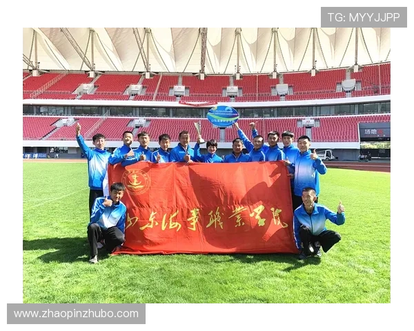 深圳街舞队勇攀高峰的奋斗历程与攀岩联赛的精彩瞬间