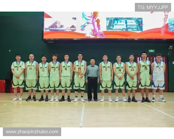 上海篮球队在篮球配合排行榜中荣获第四名展现团队实力与默契