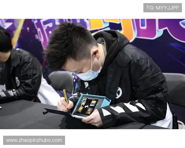 杨丽专访：从新手到职业选手的CSGO成长之路与心路历程